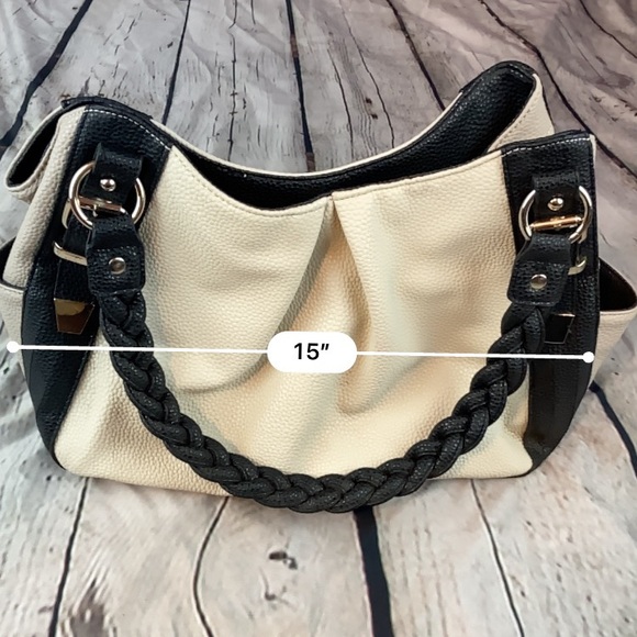 Apt. 9 Cream Colored Shoulder Bag - Picture 4 of 13